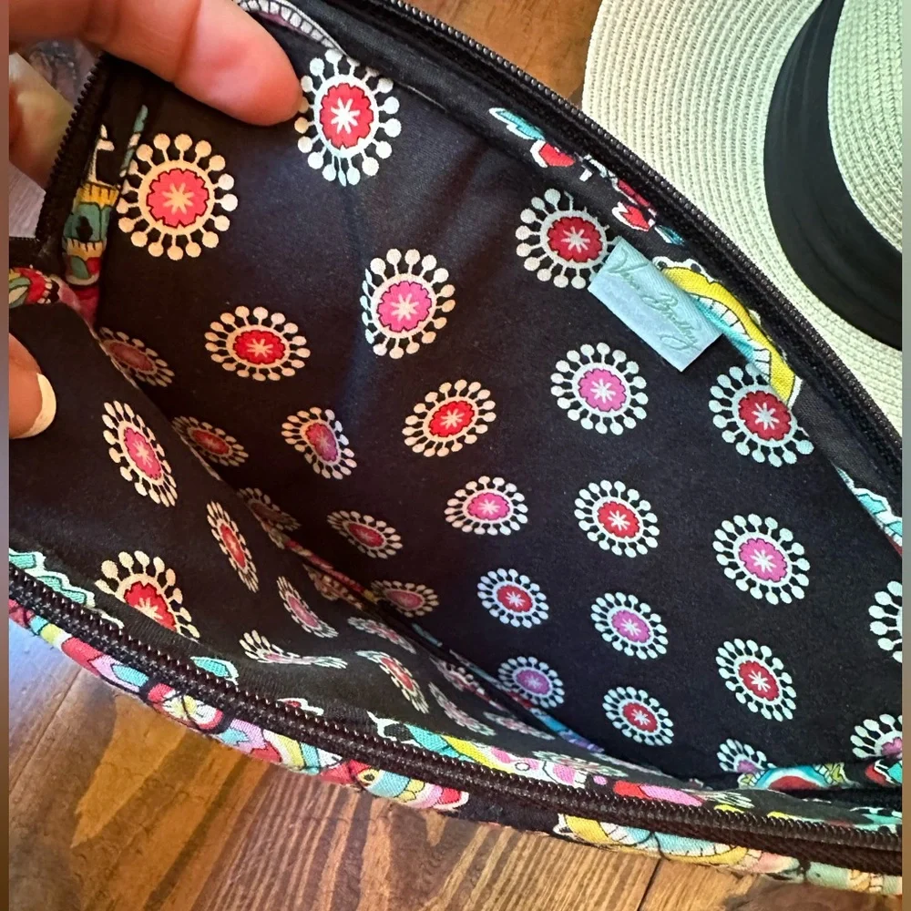 Vera Bradley Black Paisley iPad Mini Case 🌺